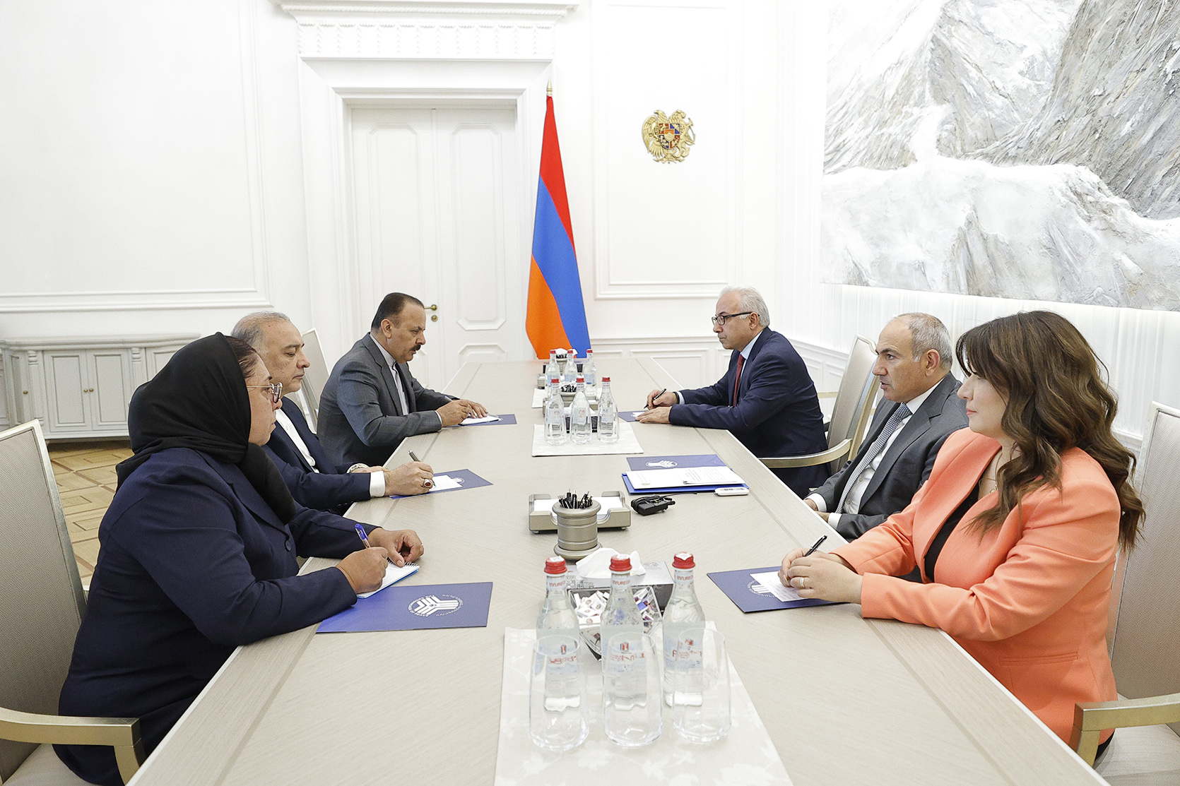 58444_b.jpg (728 KB)