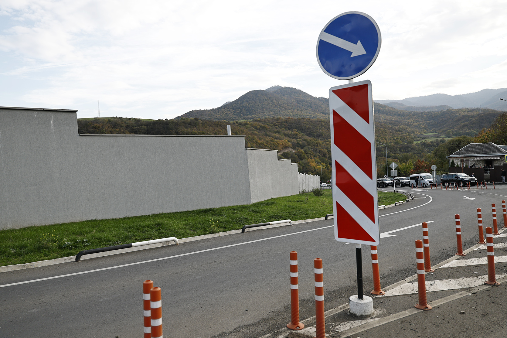 60021_b.jpg (800 KB)