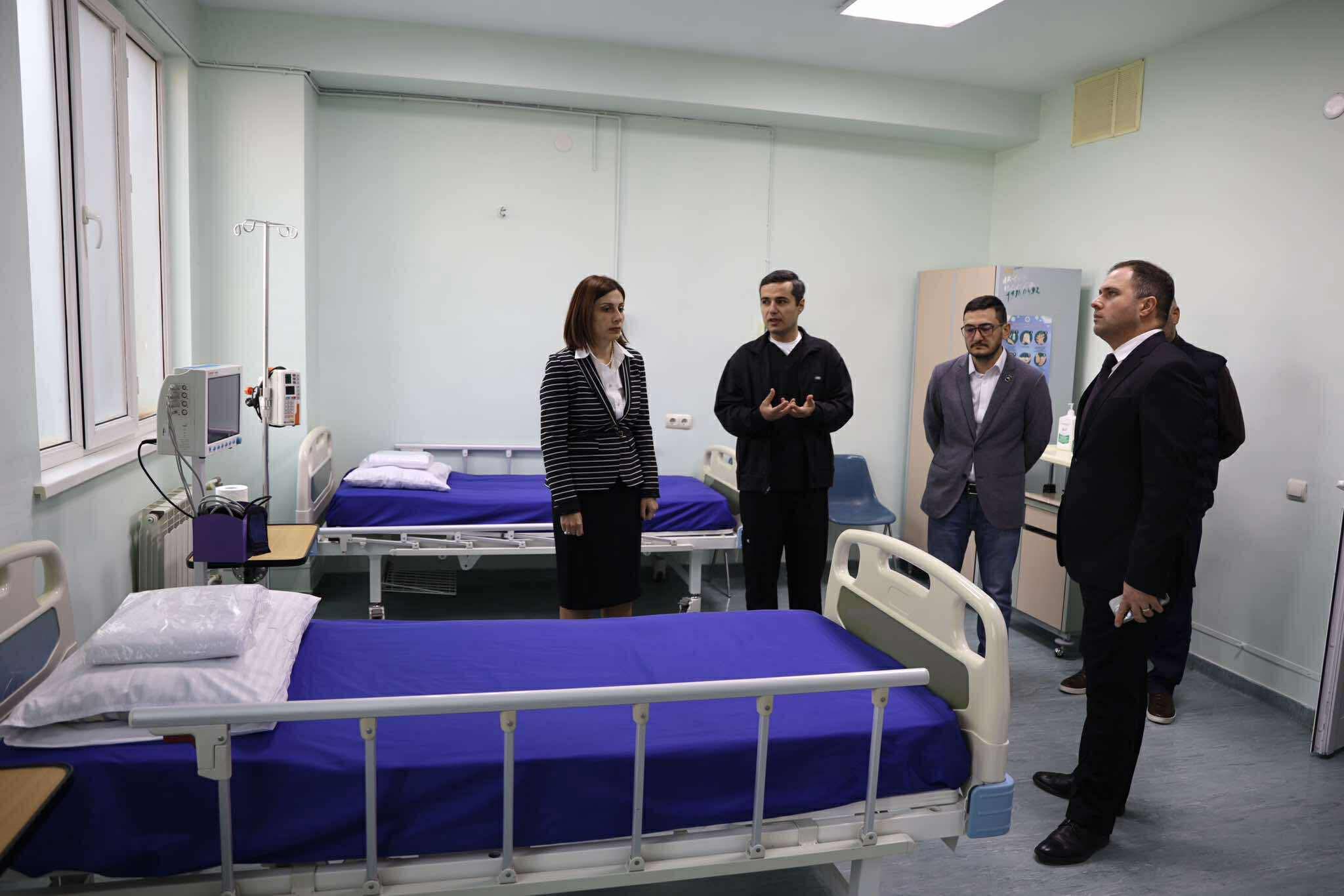 577028206_1148139647507904_7815637420127605604_n.jpg (196 KB)