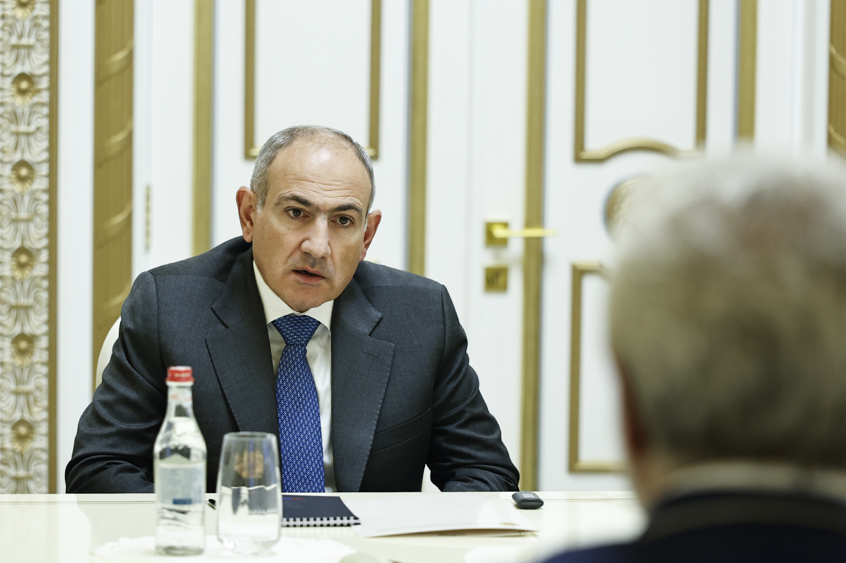 61072_b.jpg (504 KB)