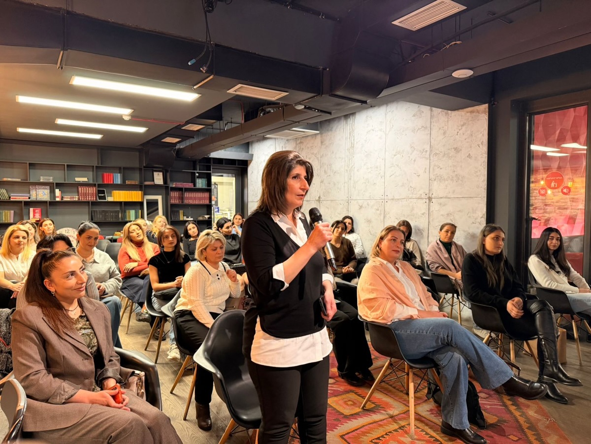 589366569_18291657994273488_5533216144456797604_n.jpg (323 KB)