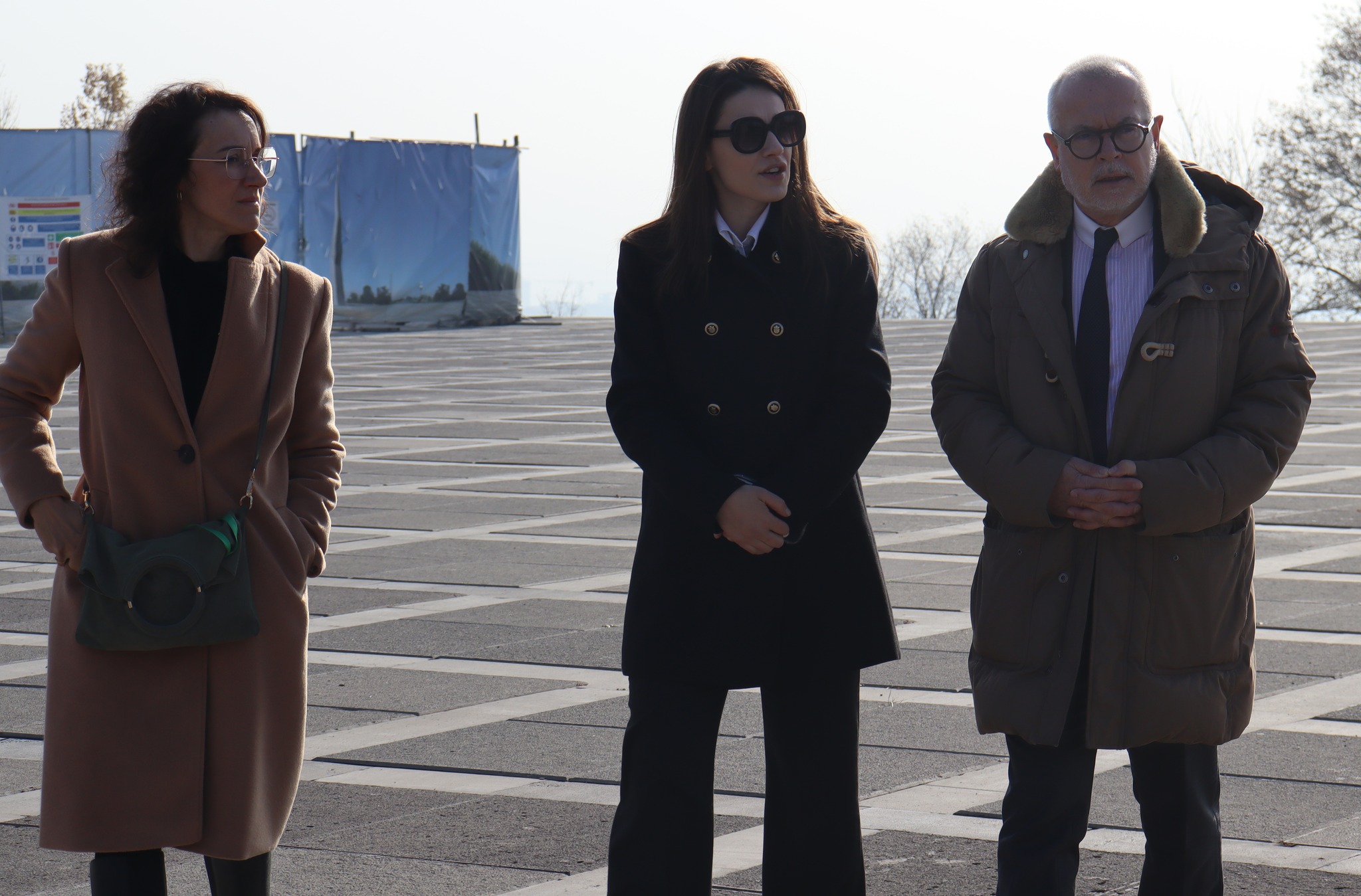 595463220_1261006416053730_4577511011385165582_n.jpg (460 KB)