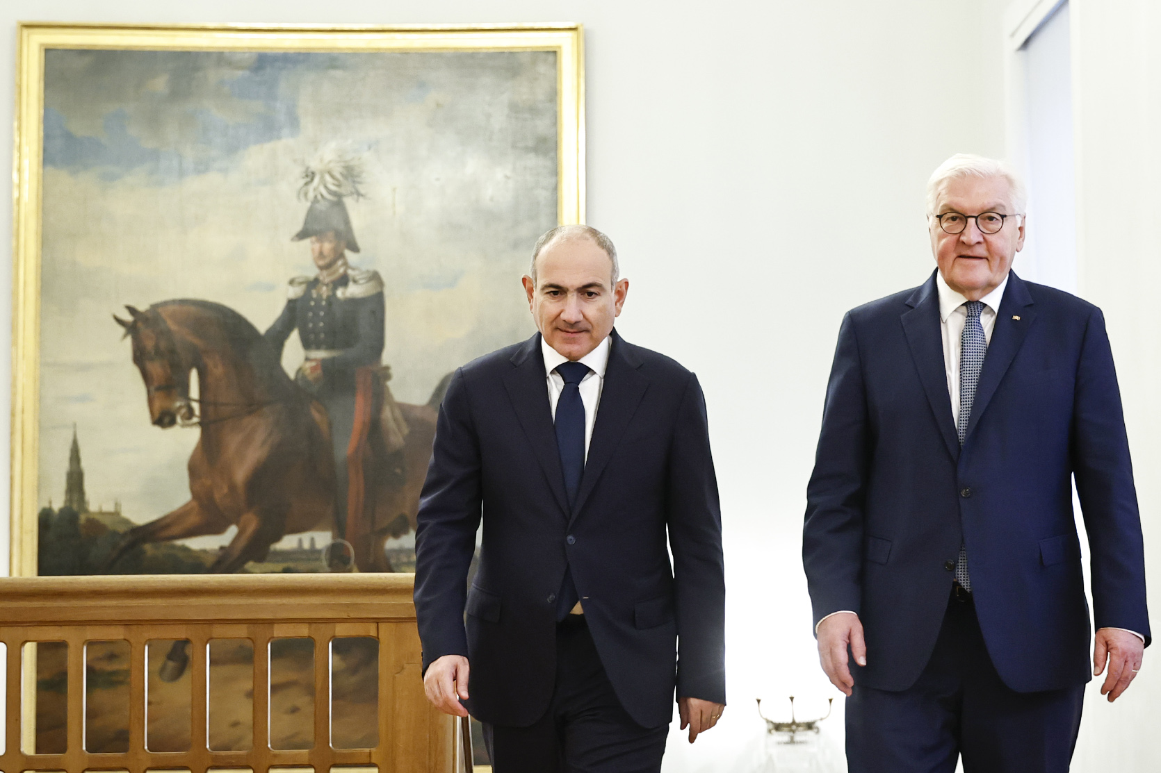 61335_b.jpg (513 KB)