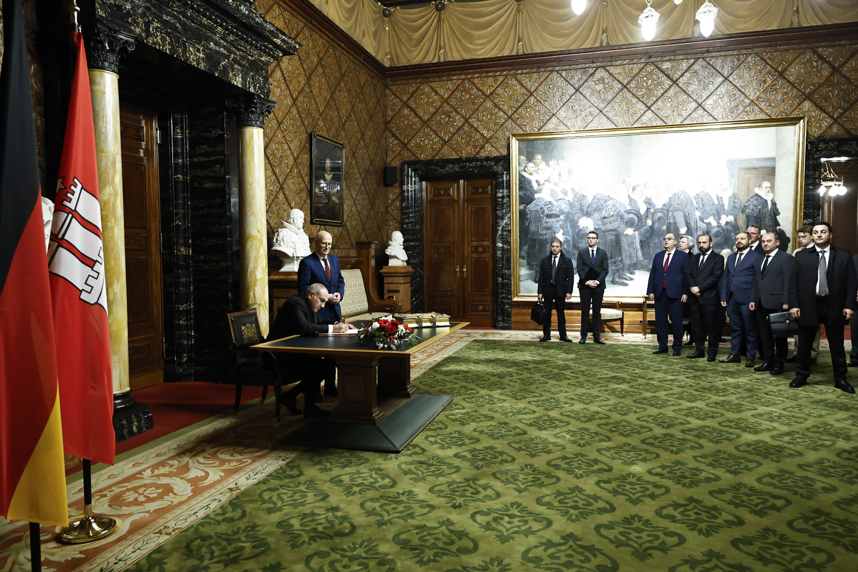 61452_b.jpg (1.03 MB)