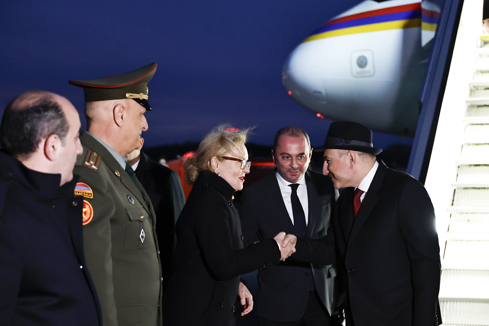 61466_b.jpg (541 KB)