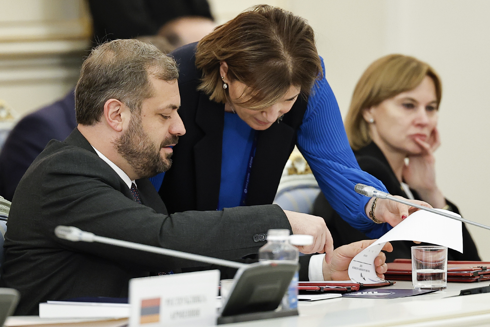 61702_b.jpg (682 KB)