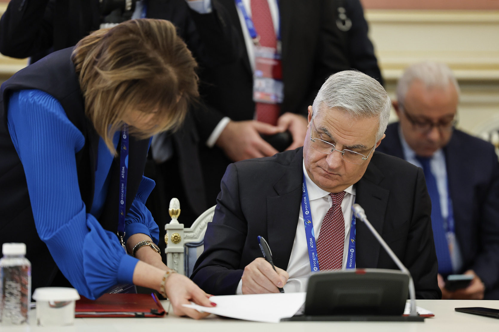 61703_b.jpg (576 KB)