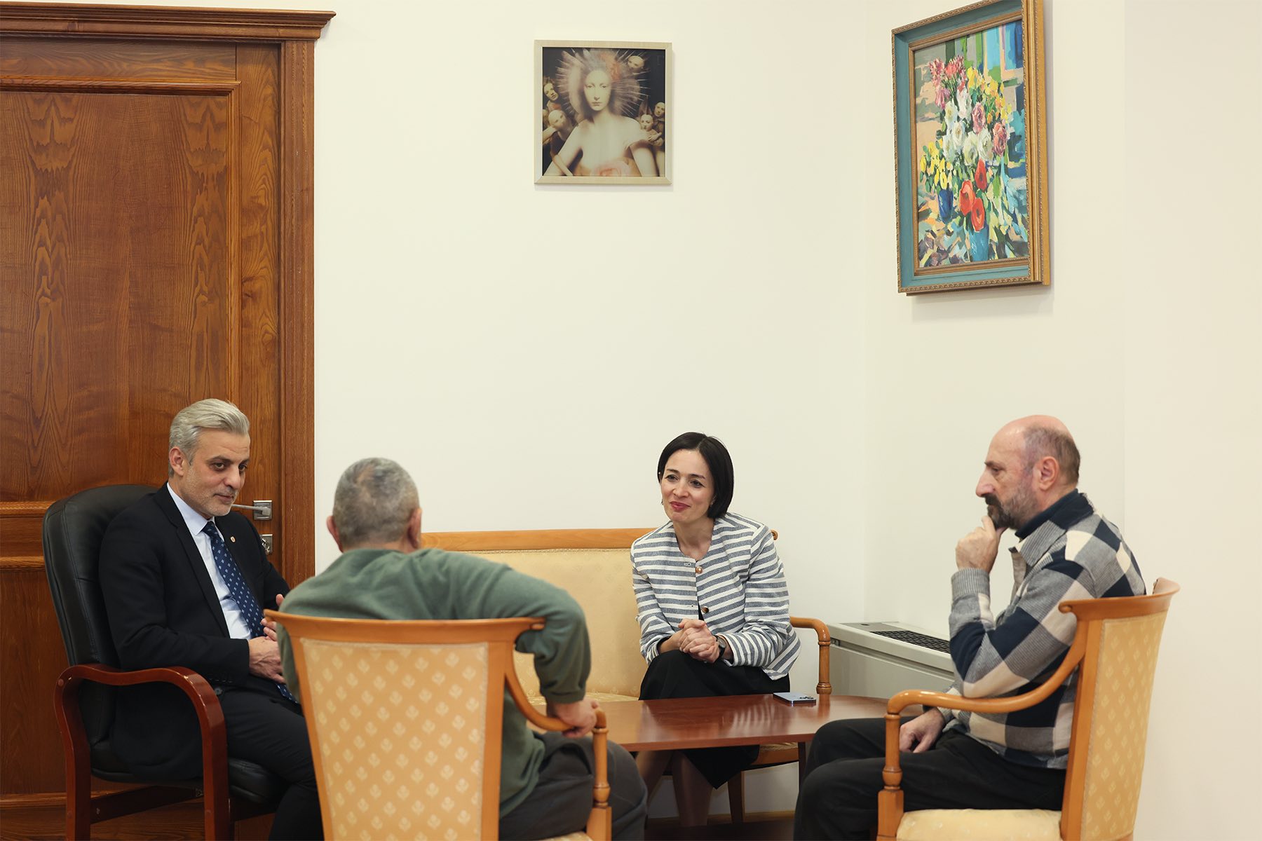 597887192_1186278877027658_3558448443769500563_n.jpg (212 KB)