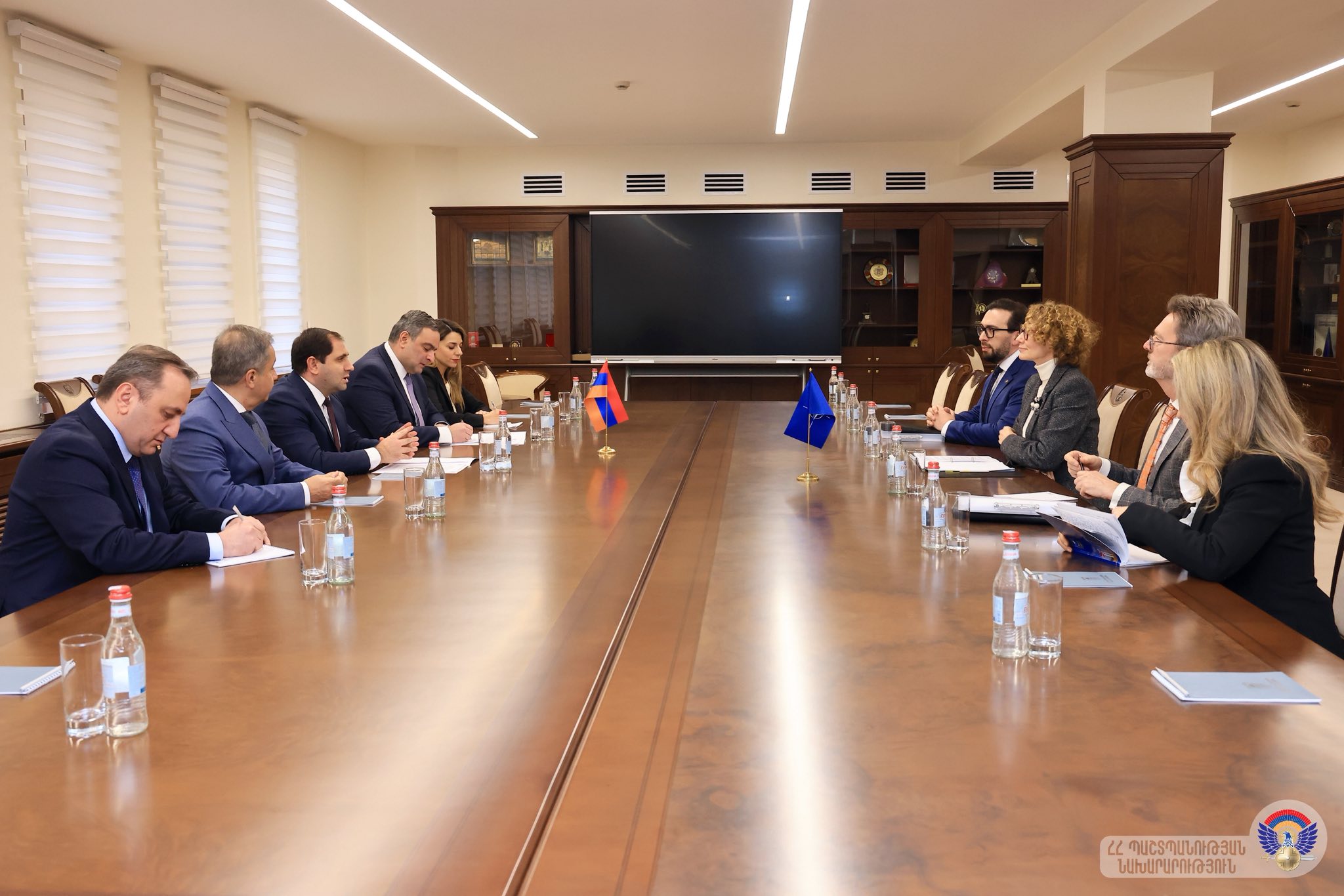 600301052_1202407025375761_7998051375700221225_n.jpg (292 KB)