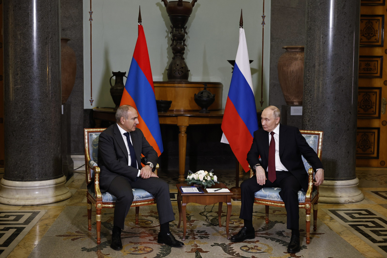 61990_b.jpg (957 KB)