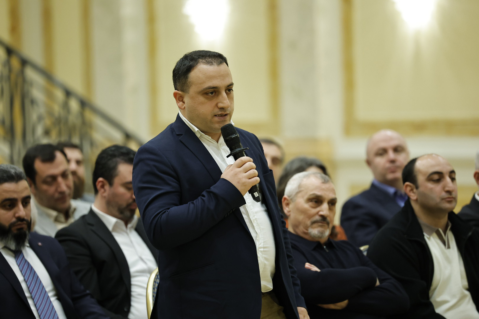 61996_b.jpg (470 KB)