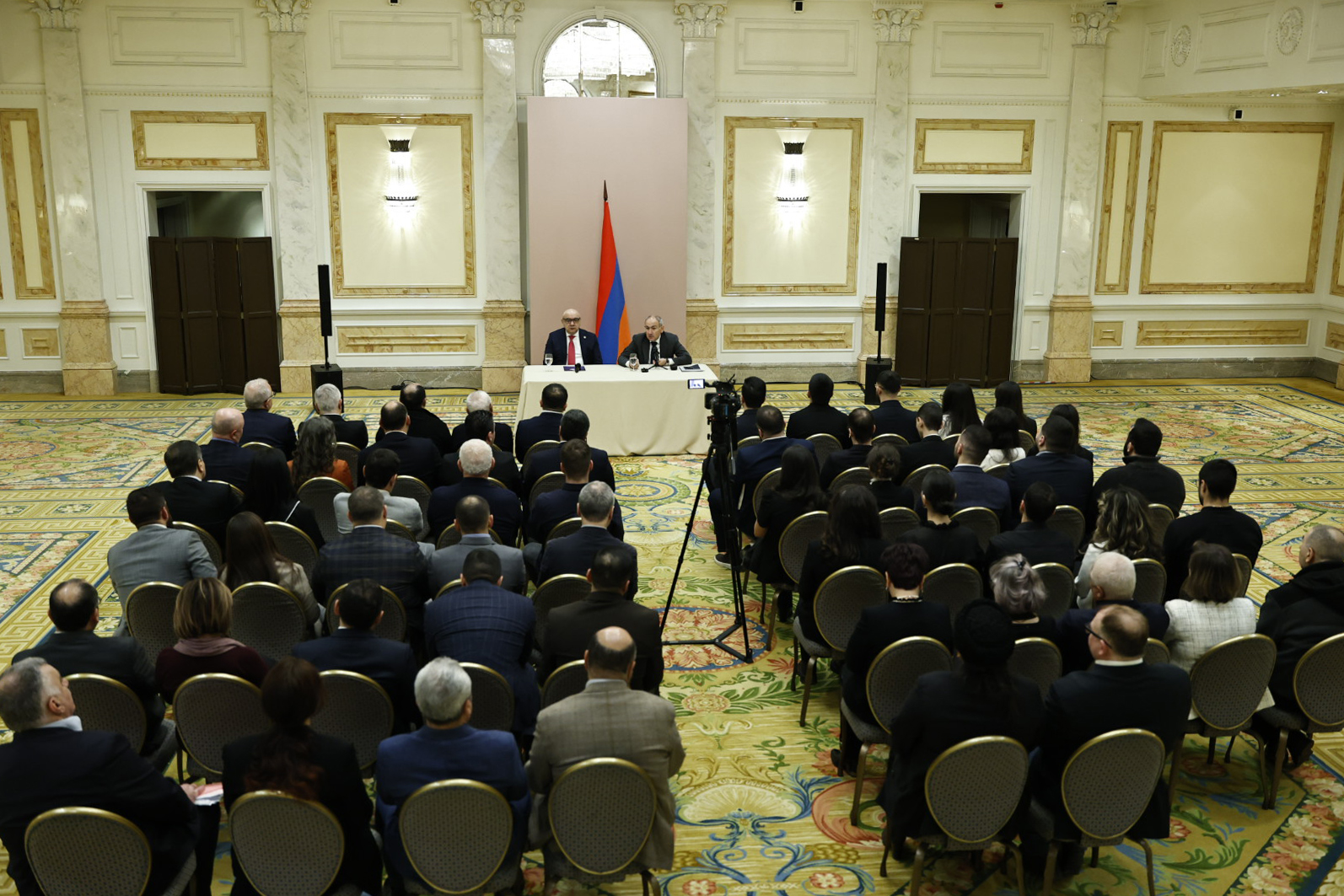 62009_b.jpg (1.03 MB)