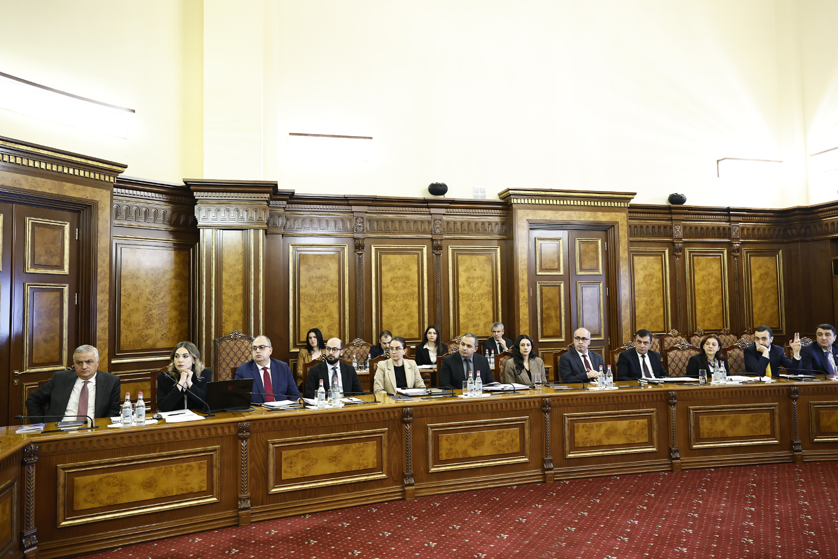 62096_b.jpg (875 KB)