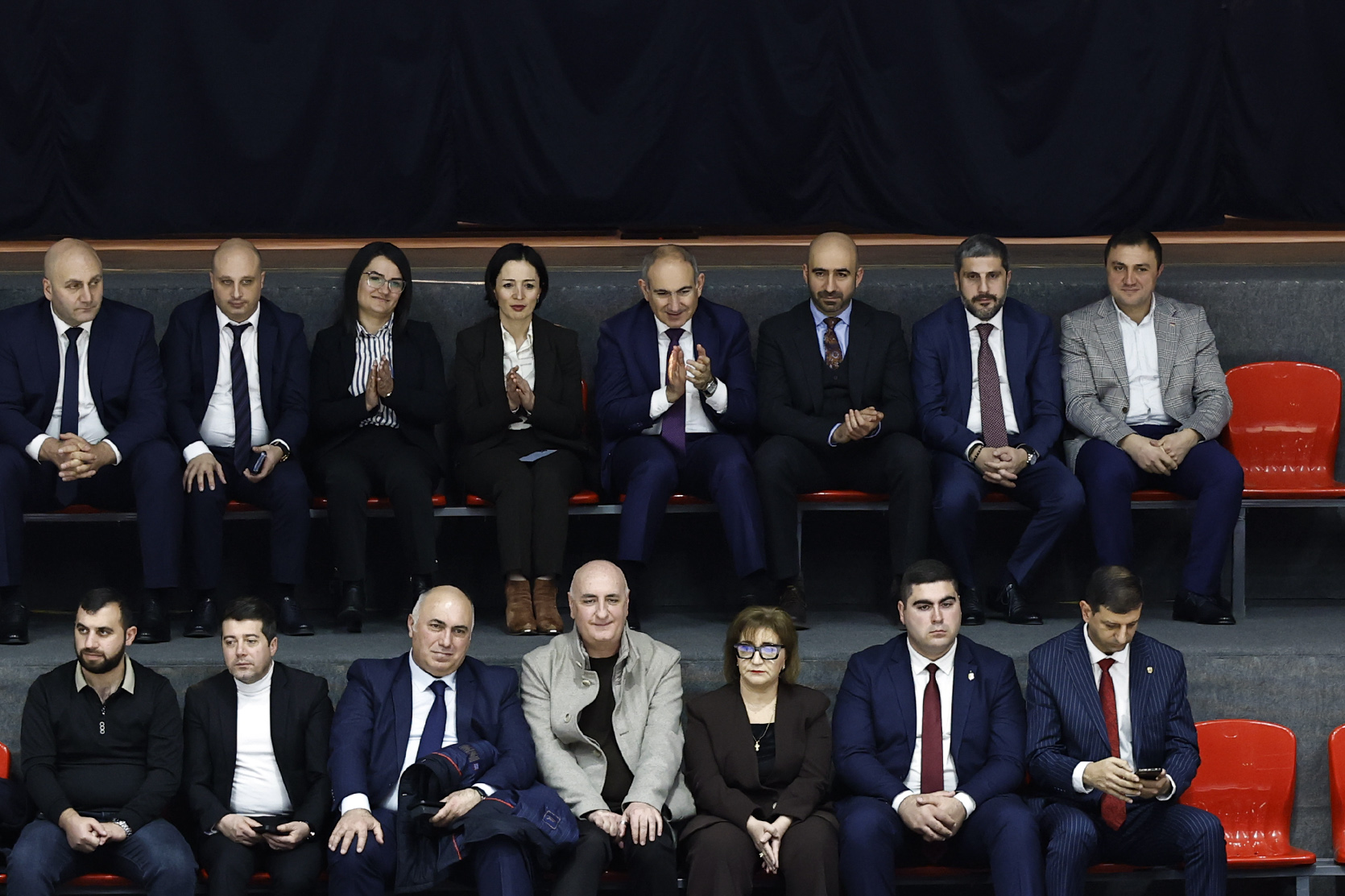 62146_b.jpg (583 KB)