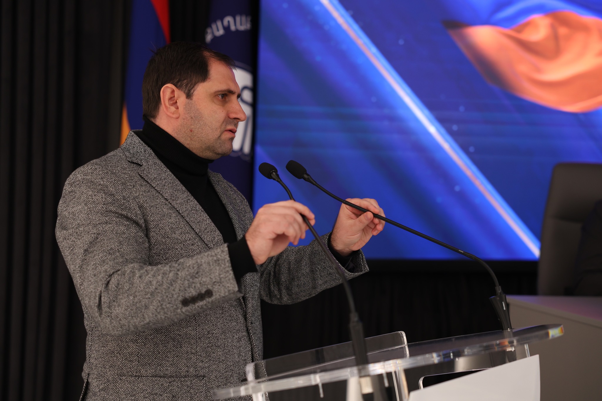 605738601_1293212486176147_2362835255244369222_n.jpg (464 KB)