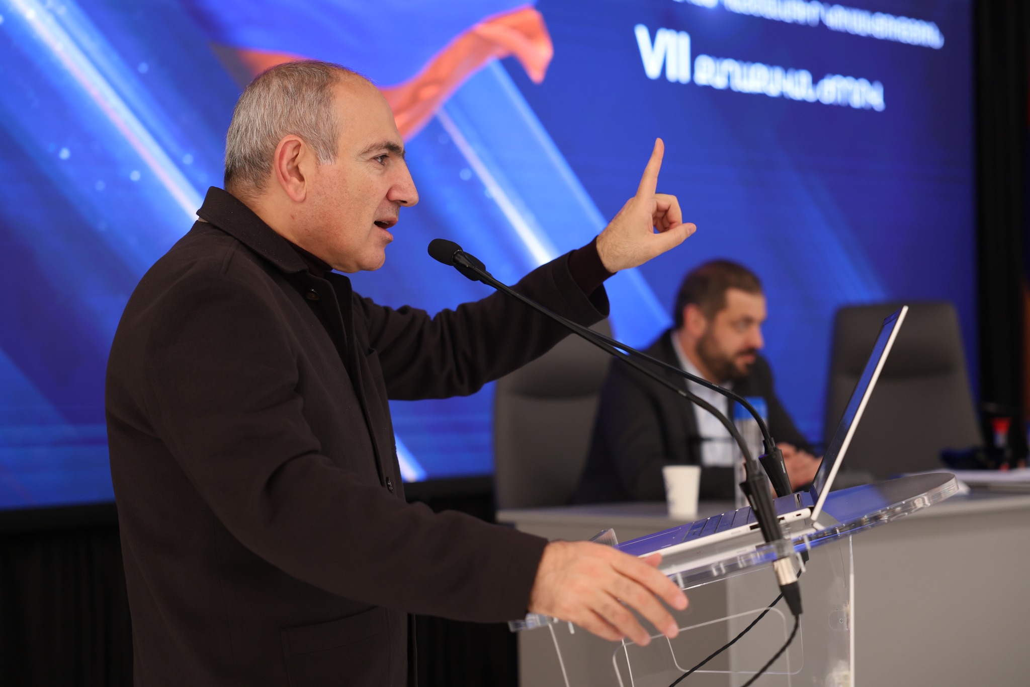 607610895_1293211636176232_4856242352856400313_n.jpg (300 KB)