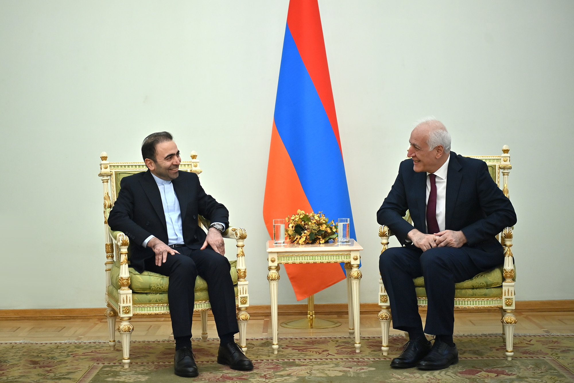 66050_b.jpg (1.57 MB)