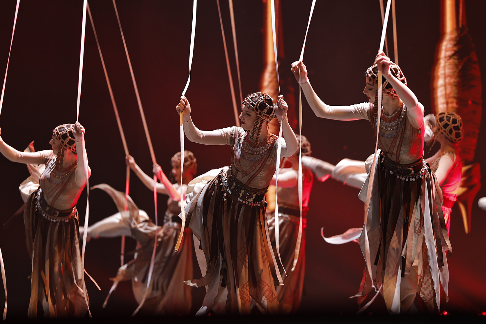 62183_b.jpg (624 KB)