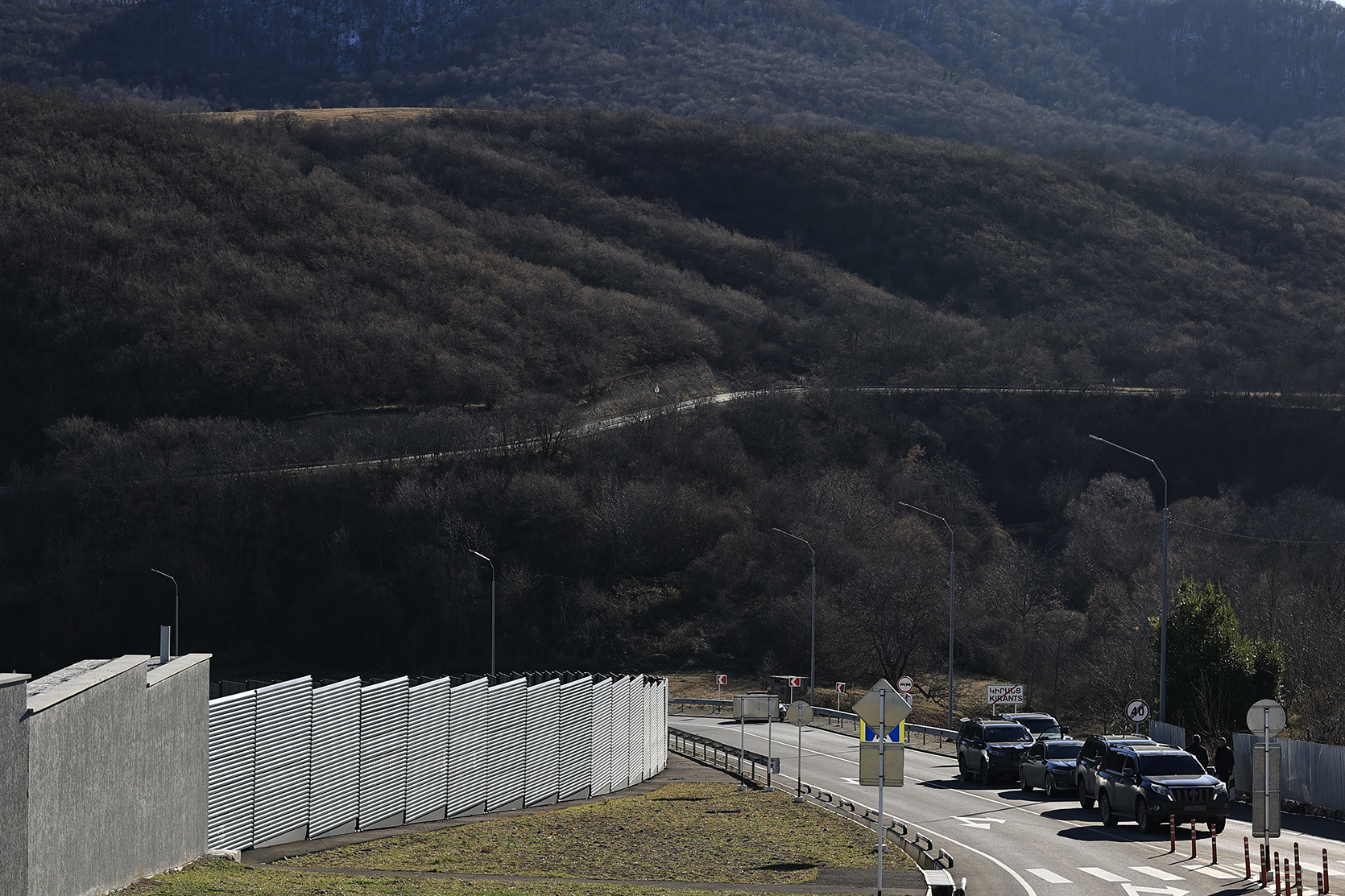 62214_b.jpg (928 KB)