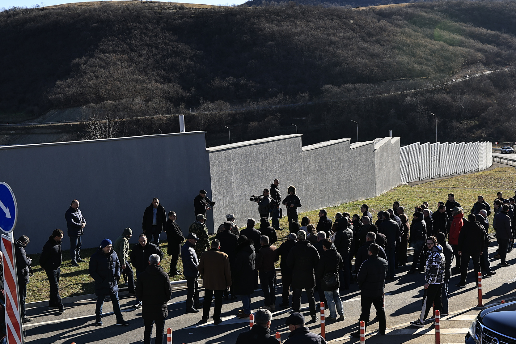 62215_b.jpg (946 KB)