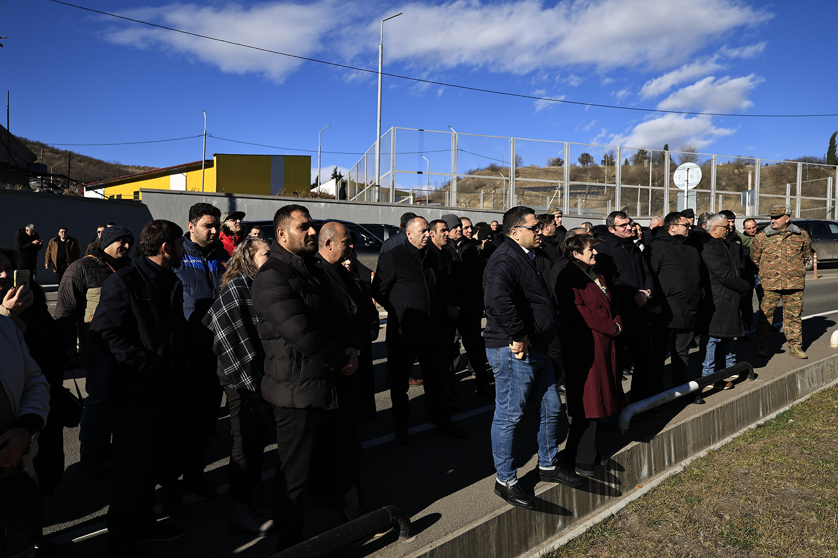 62217_b.jpg (790 KB)