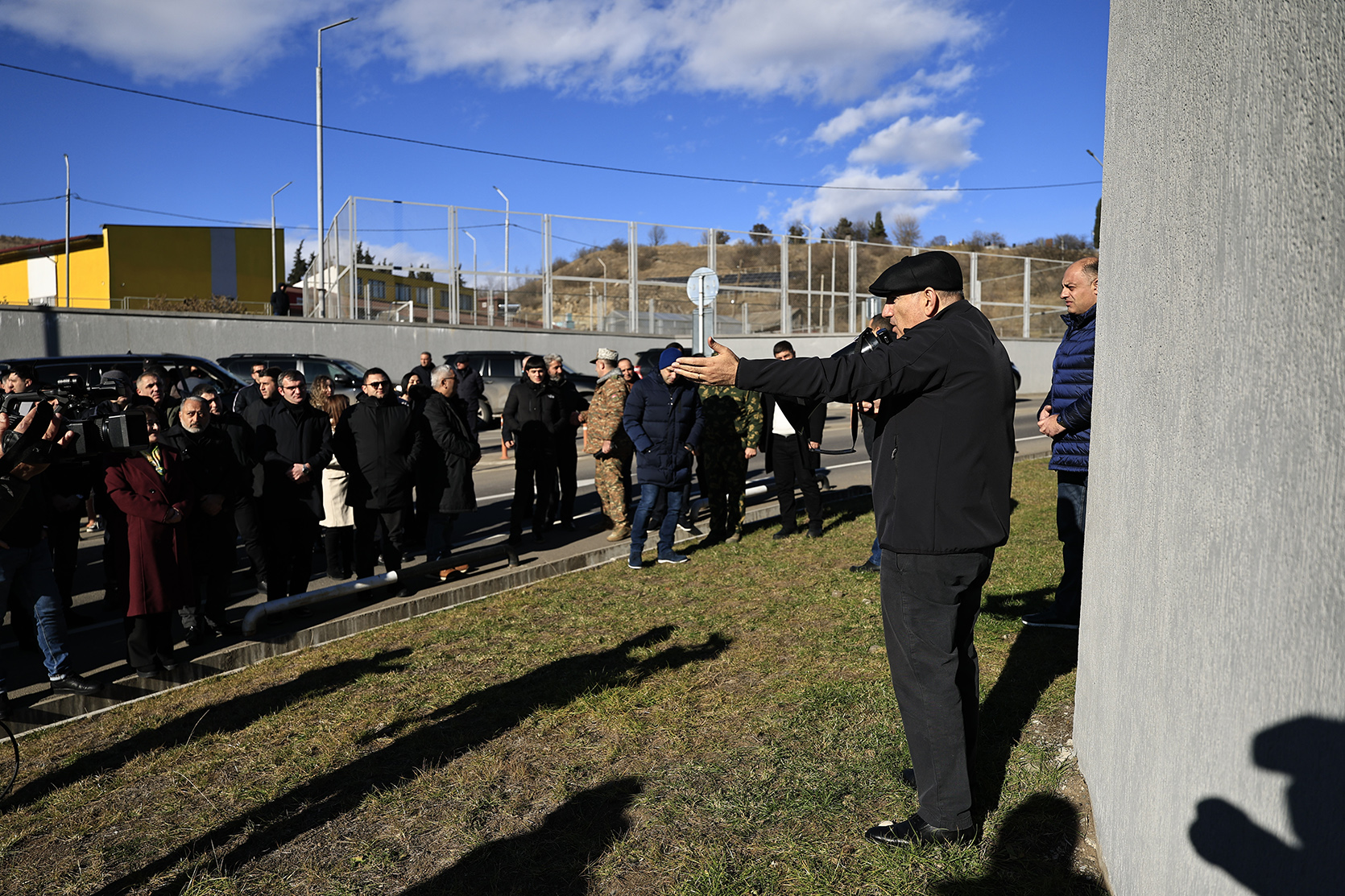 62218_b.jpg (1006 KB)