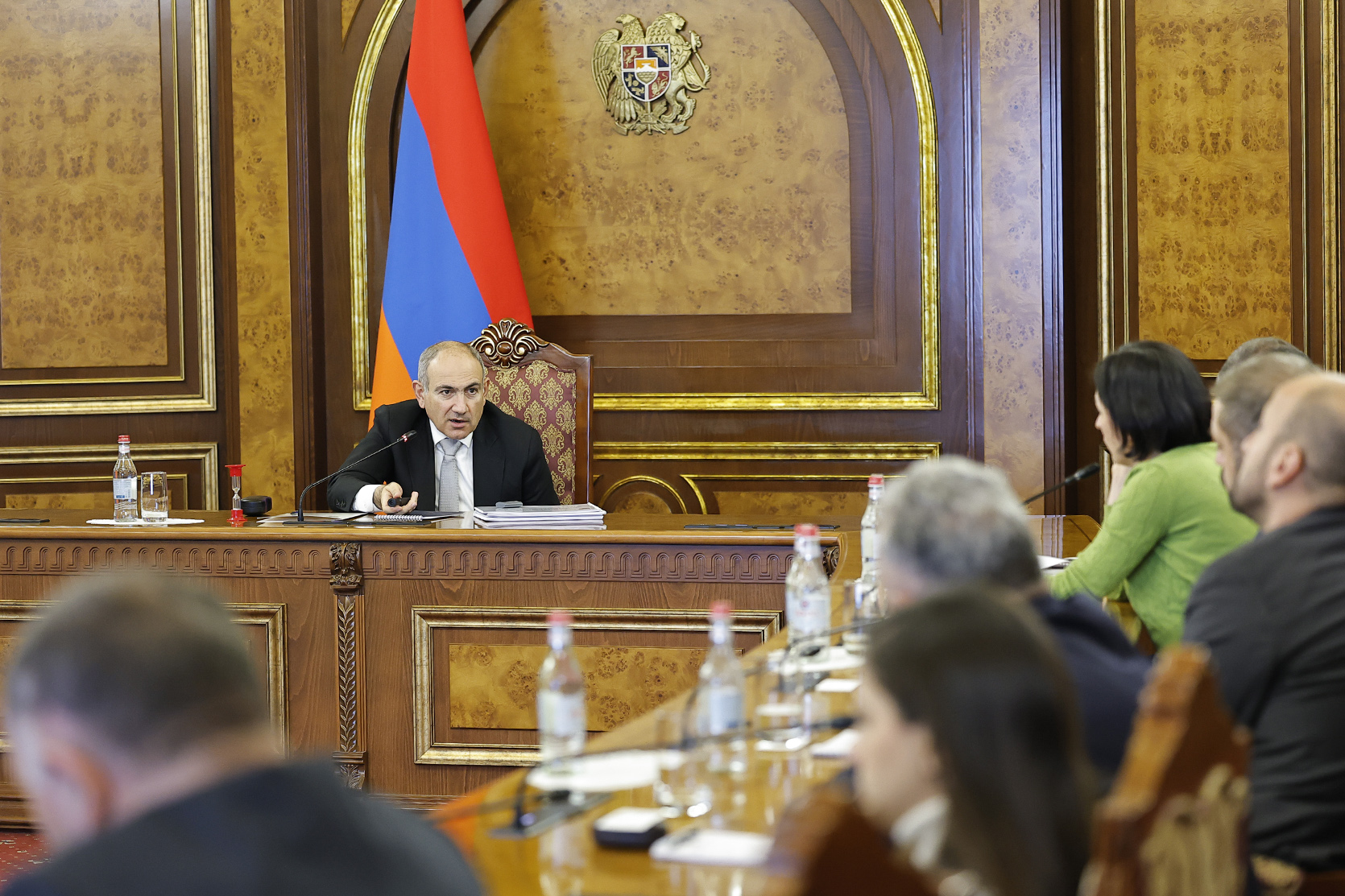 62435_b.jpg (813 KB)