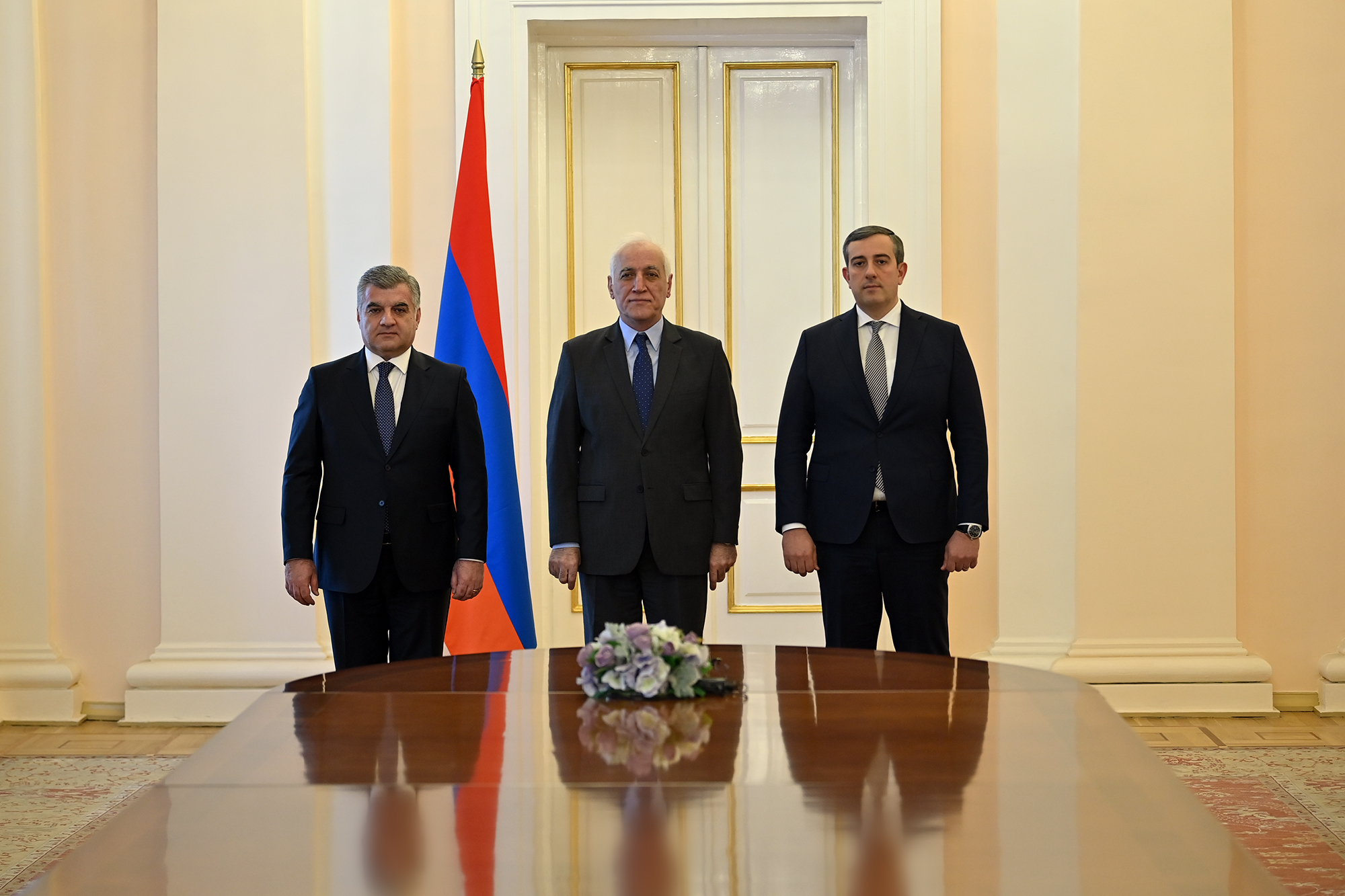 66083_b.jpg (1.28 MB)