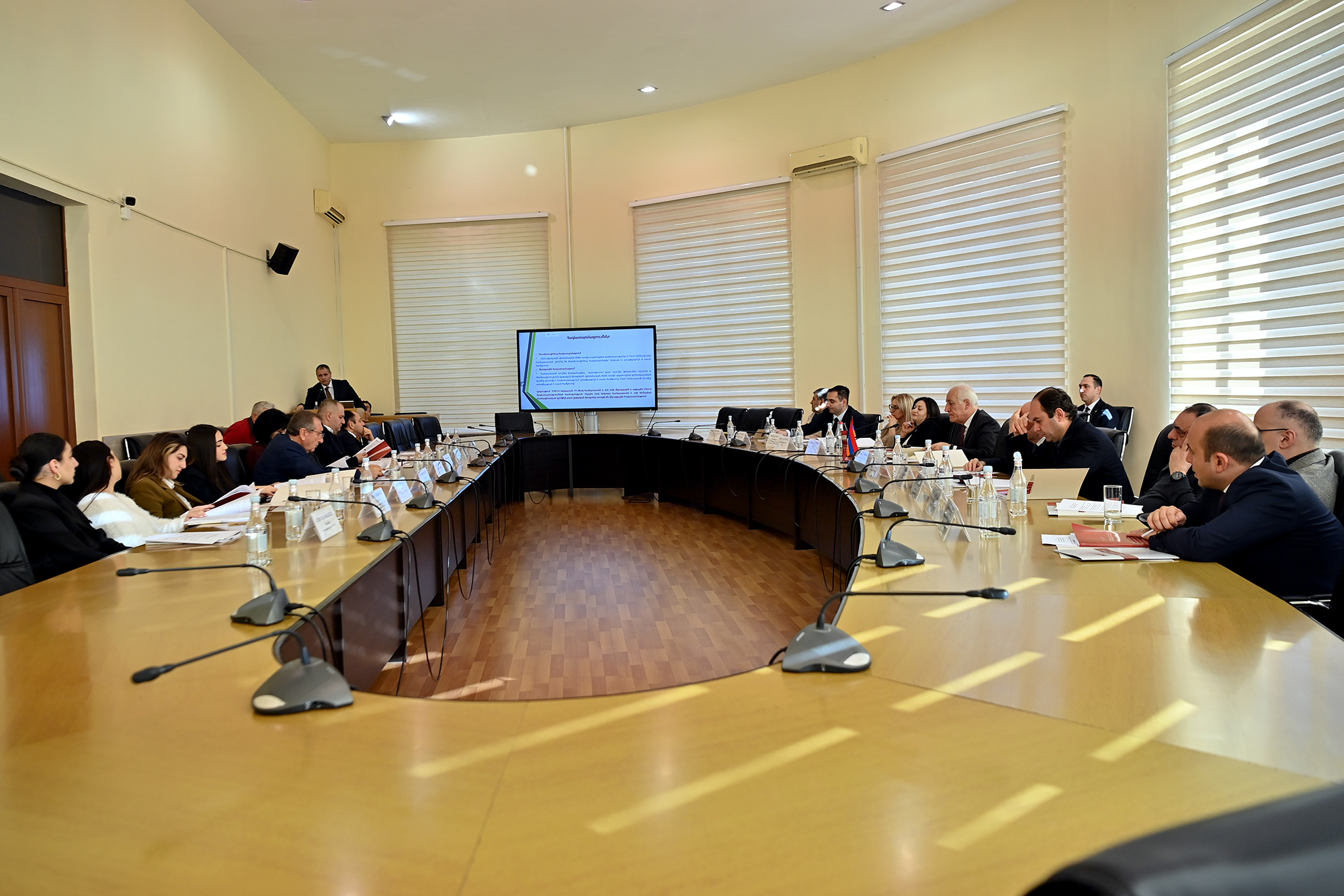 66089_b.jpg (1.51 MB)