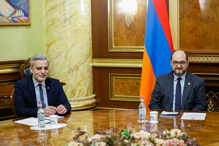 16264_am_3.jpg (116 KB)