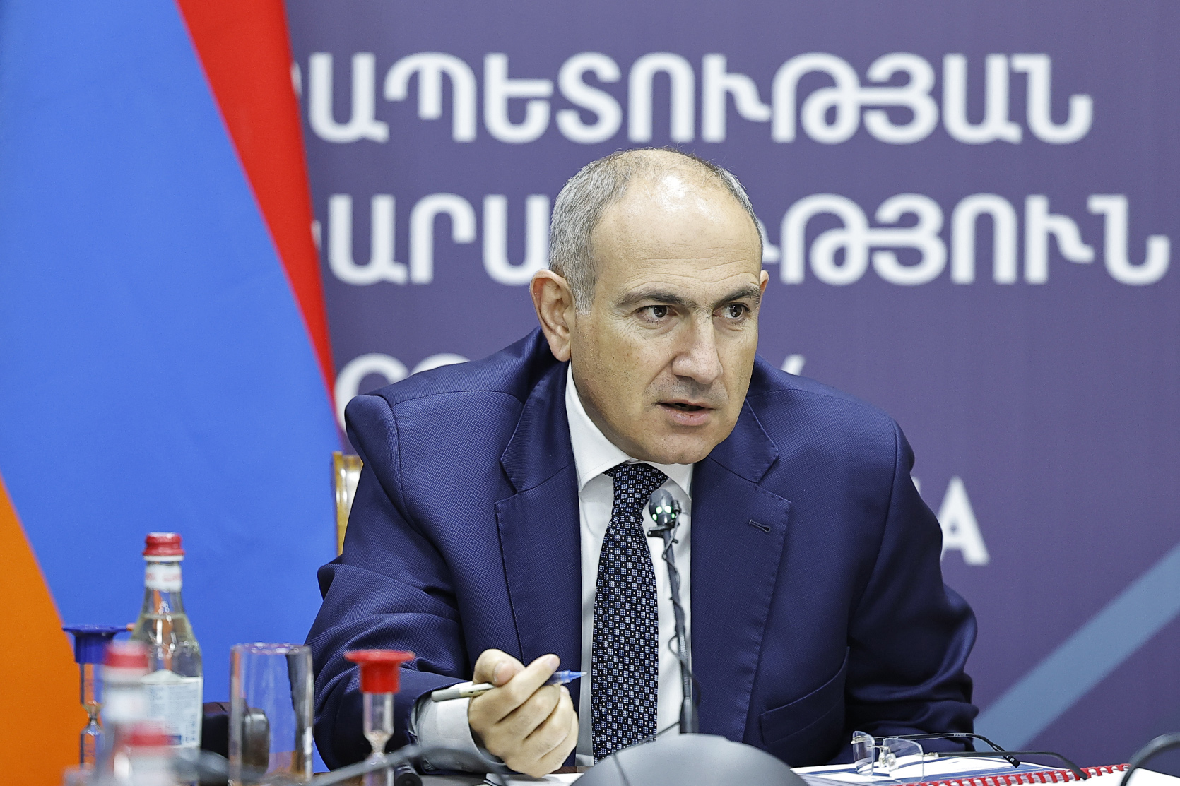 62558_b.jpg (687 KB)