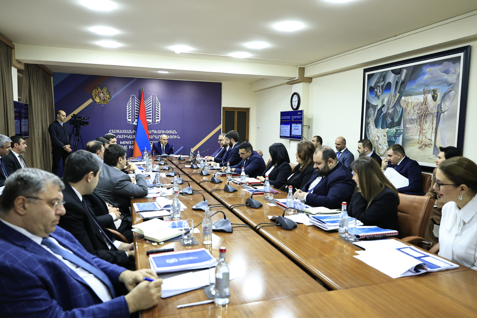 62561_b.jpg (726 KB)