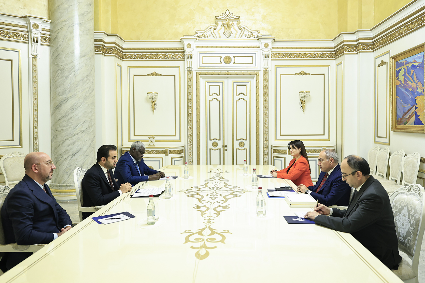 62564_b.jpg (759 KB)