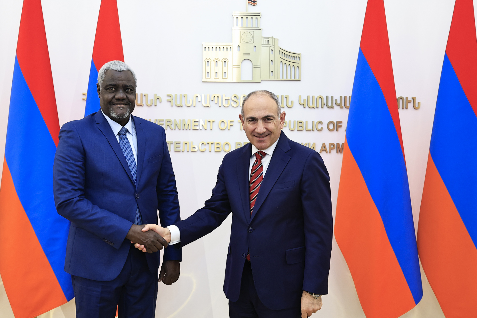 62568_b.jpg (528 KB)