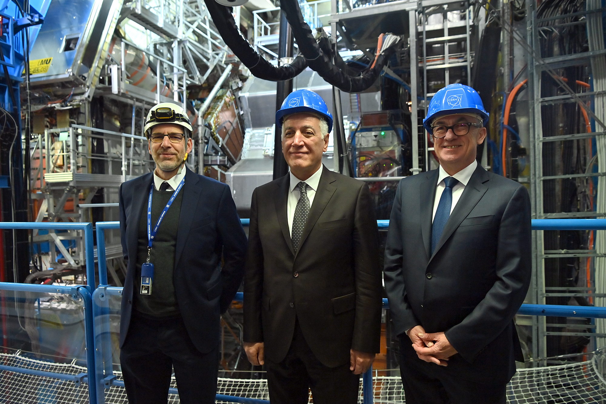 66134_b.jpg (1.95 MB)