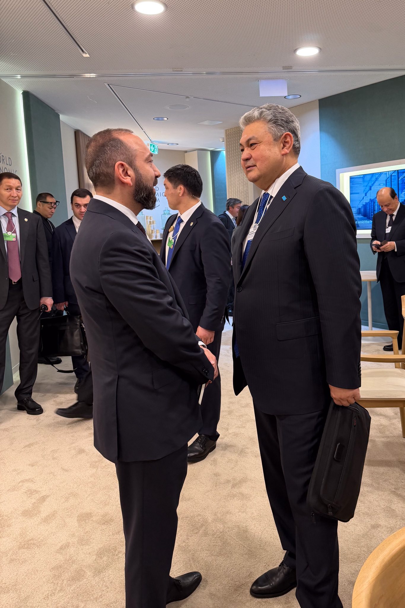 616975689_1483827940415653_8065397964232209439_n.jpg (434 KB)