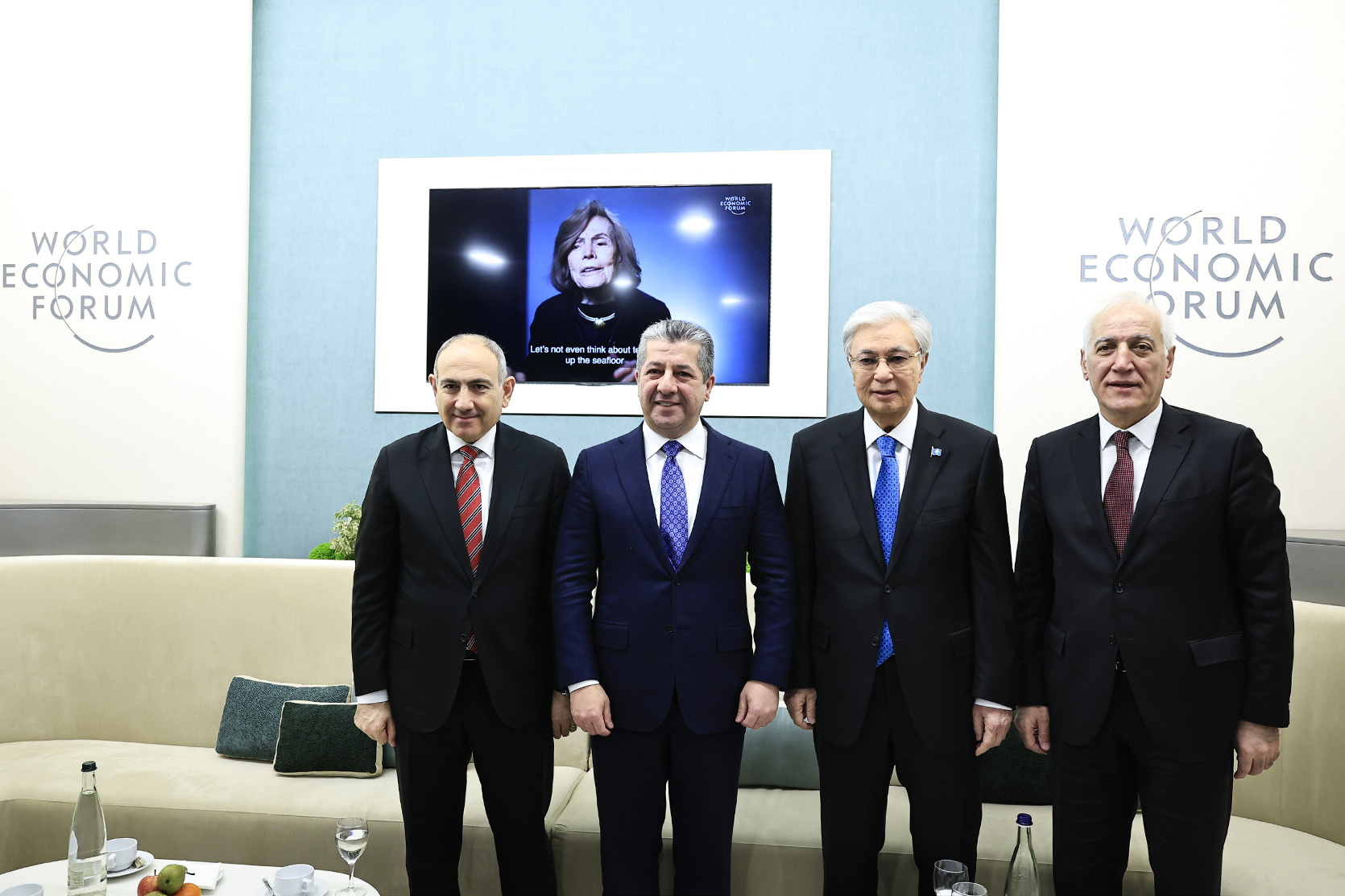 62588_b.jpg (493 KB)