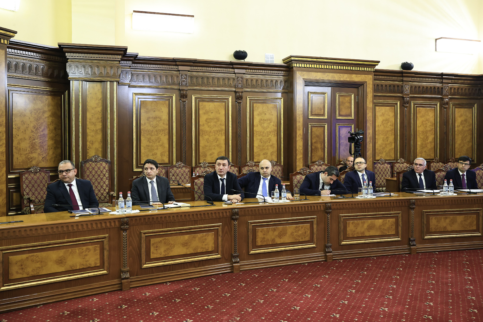 62692_b.jpg (1006 KB)