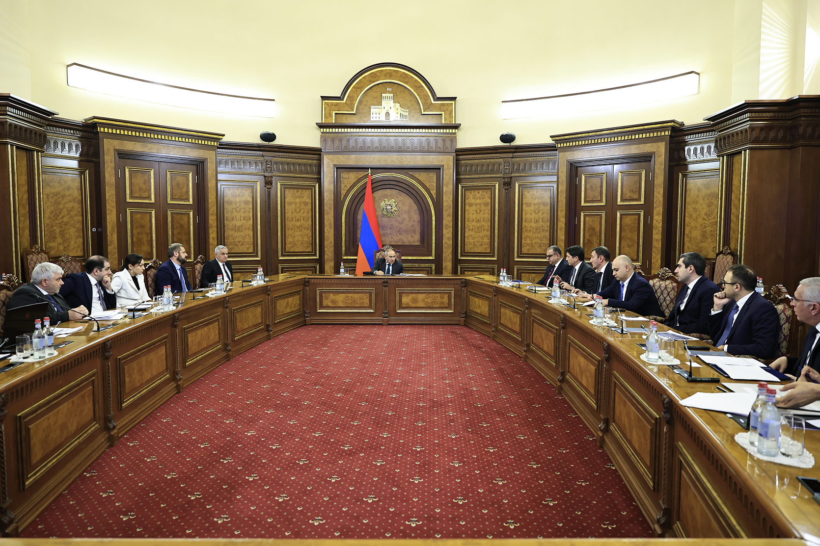 62693_b.jpg (1.00 MB)