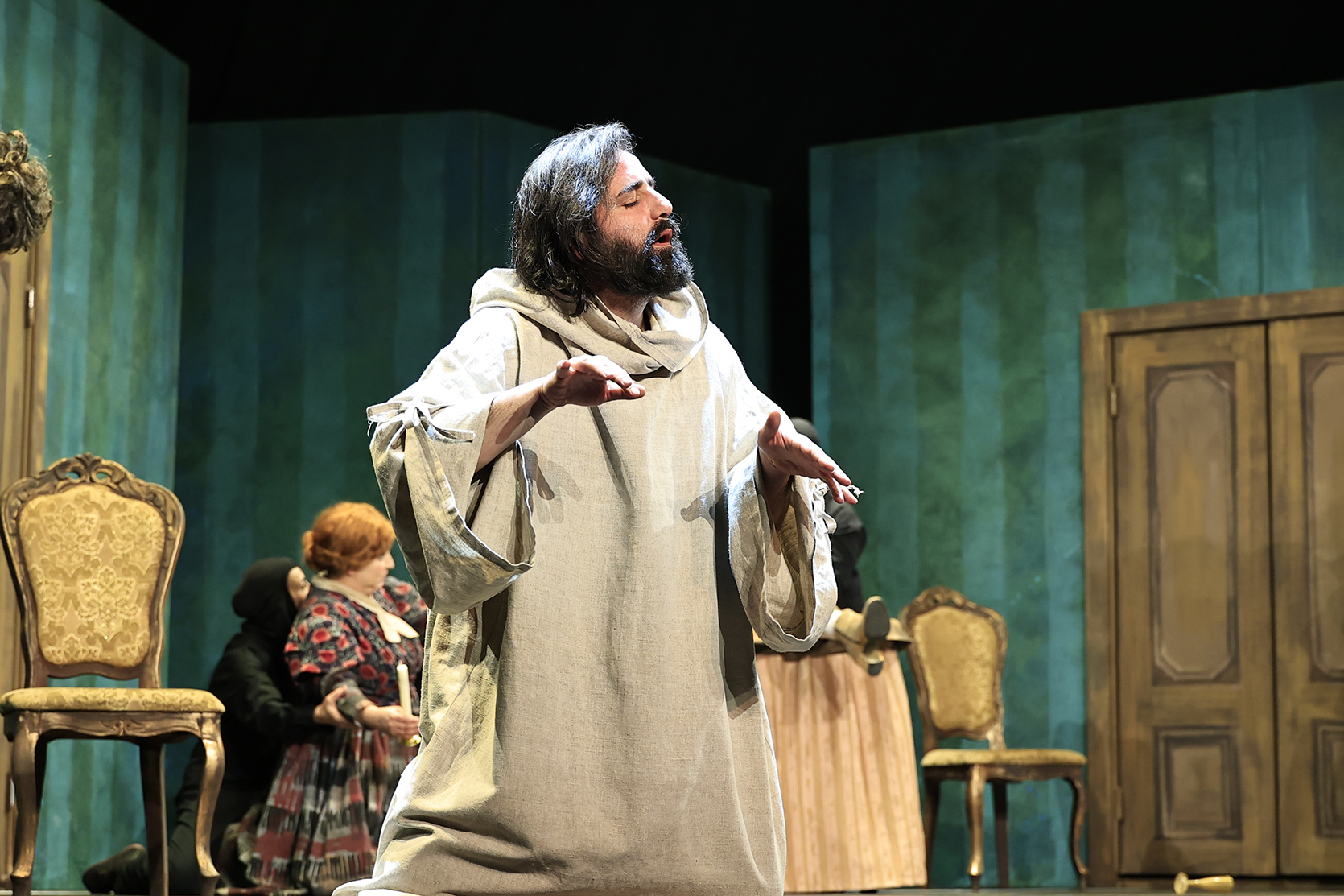 62699_b.jpg (641 KB)