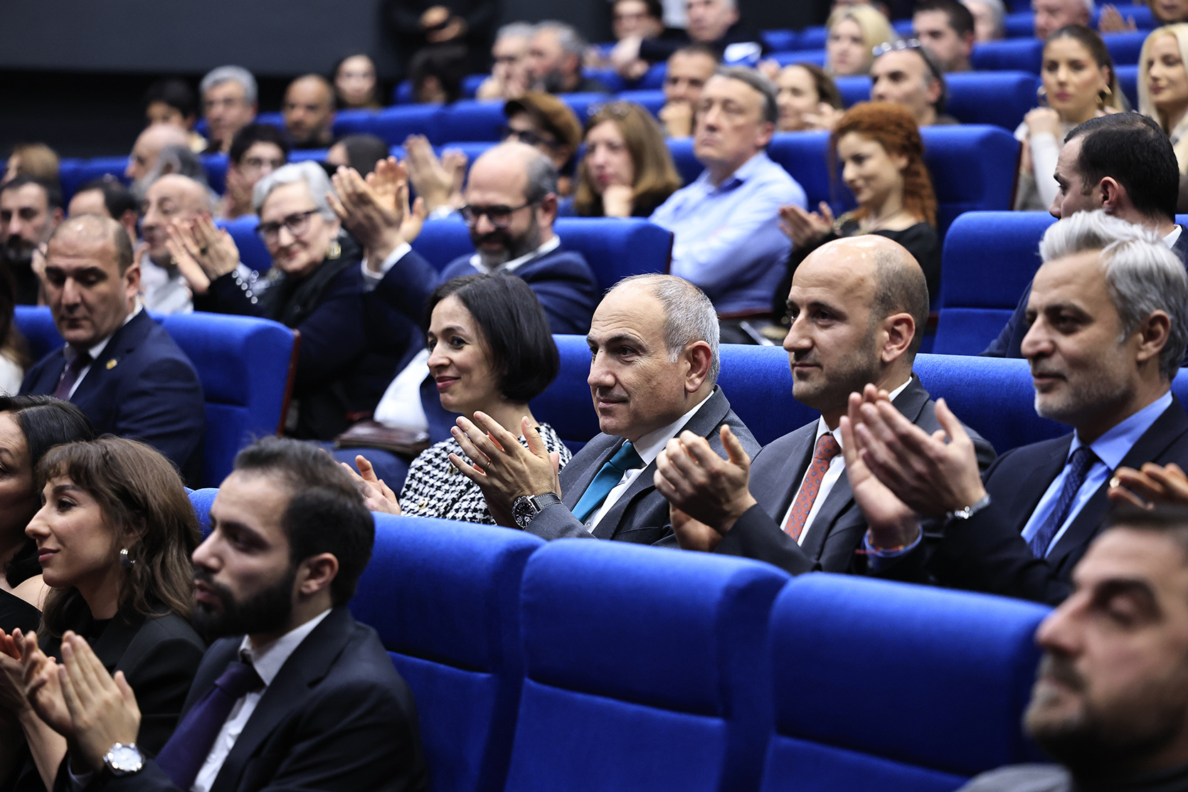 62703_b.jpg (682 KB)