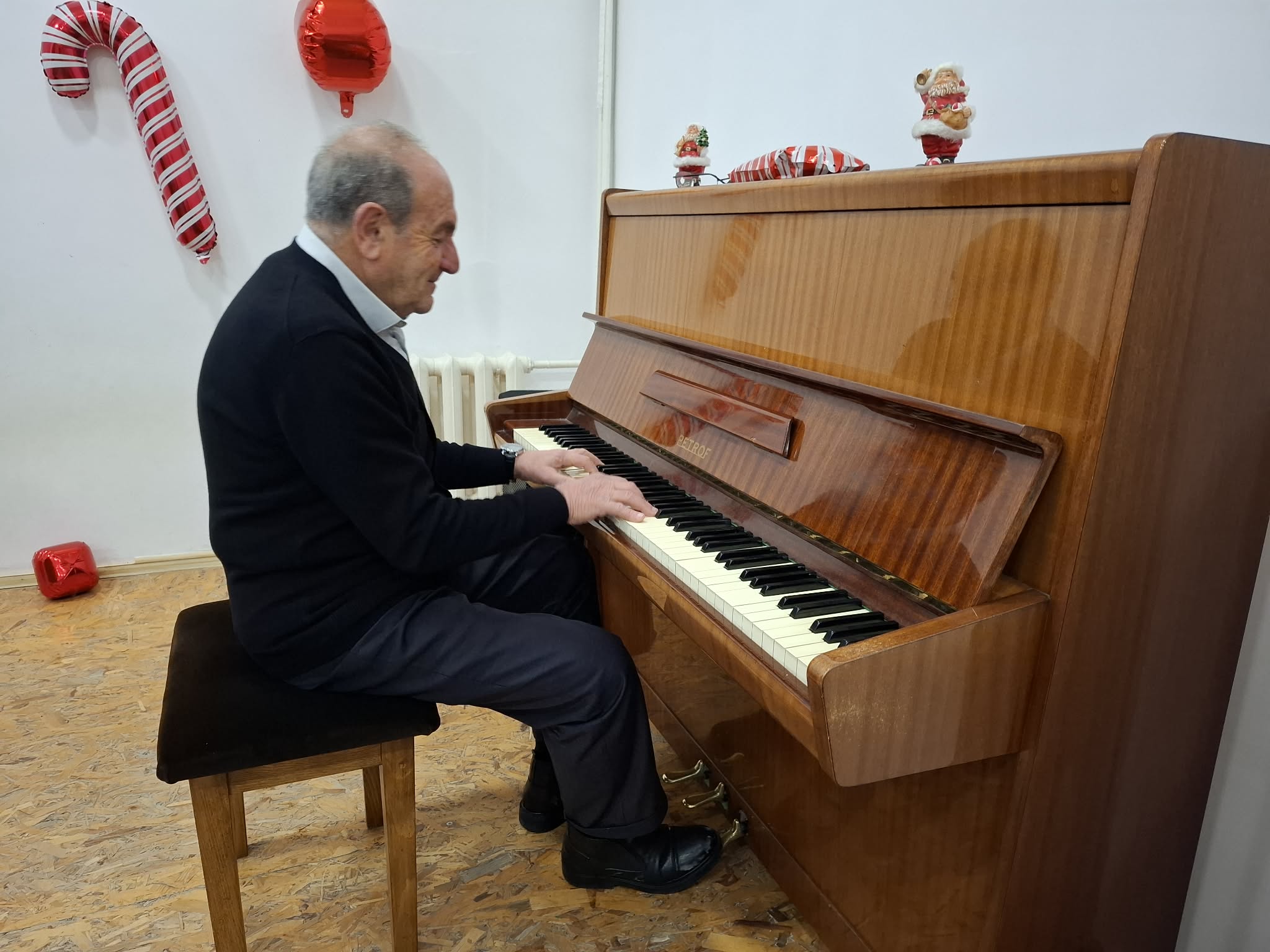 4a329135-5e06-4b53-9bcb-0b4ae1cfd810.jpg (249 KB)