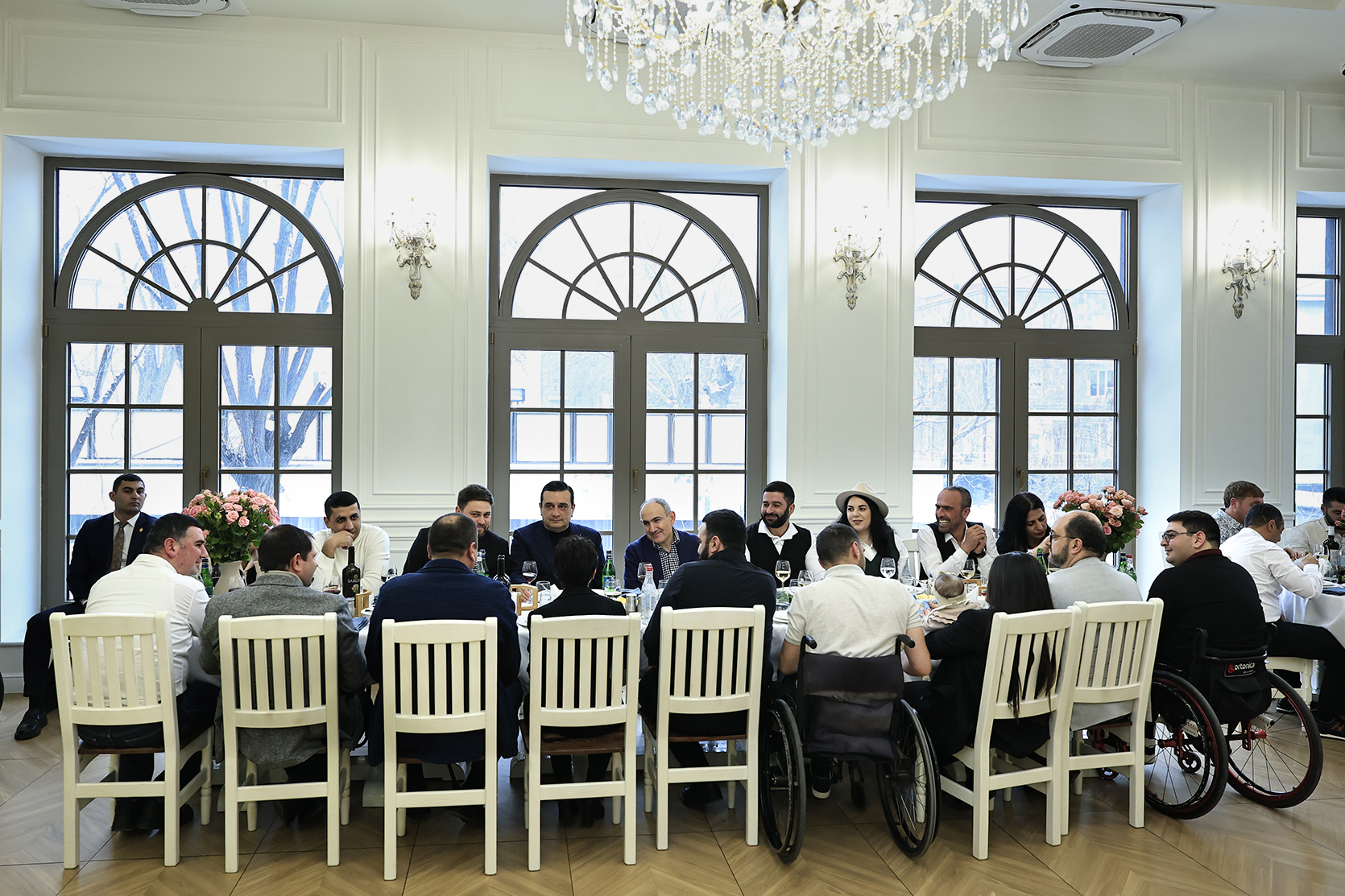 62770_b.jpg (827 KB)