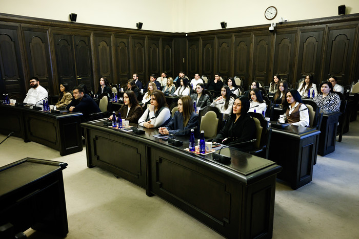 16272_am_3.jpg (106 KB)