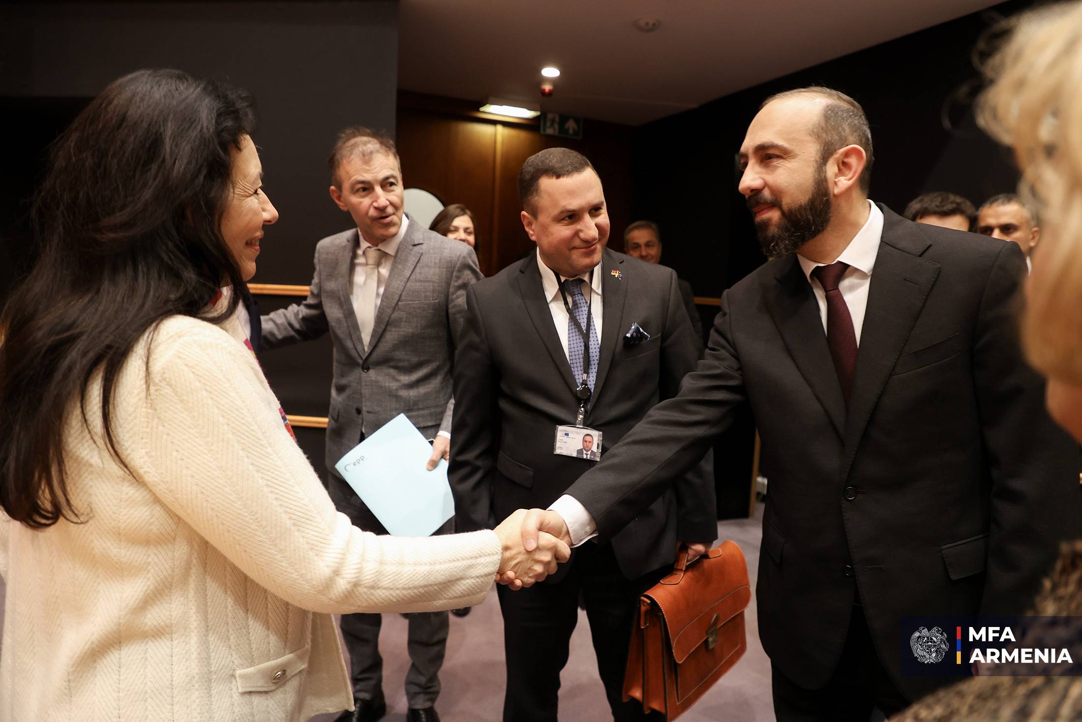 17697102573976.jpeg (236 KB)