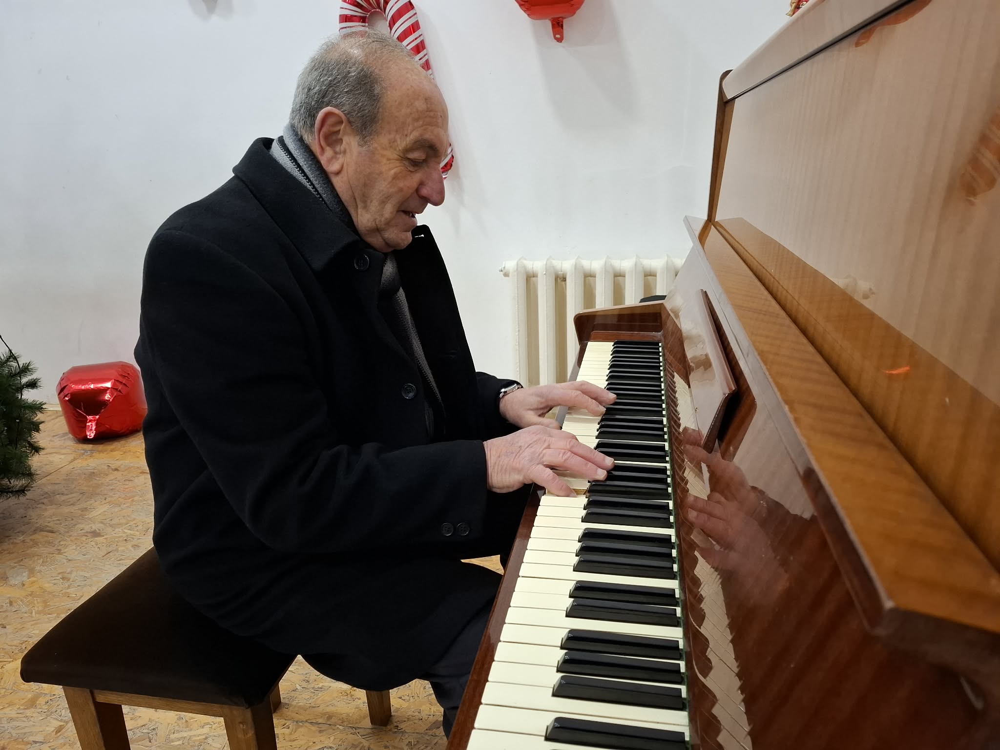 f2c13436-c22e-4eb6-916f-4fa30e4924c4.jpg (217 KB)