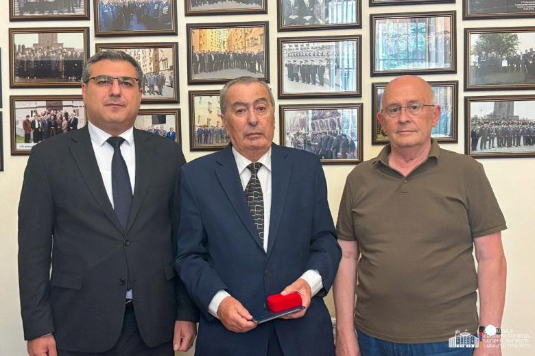 timthumb (1).jpg (67 KB)