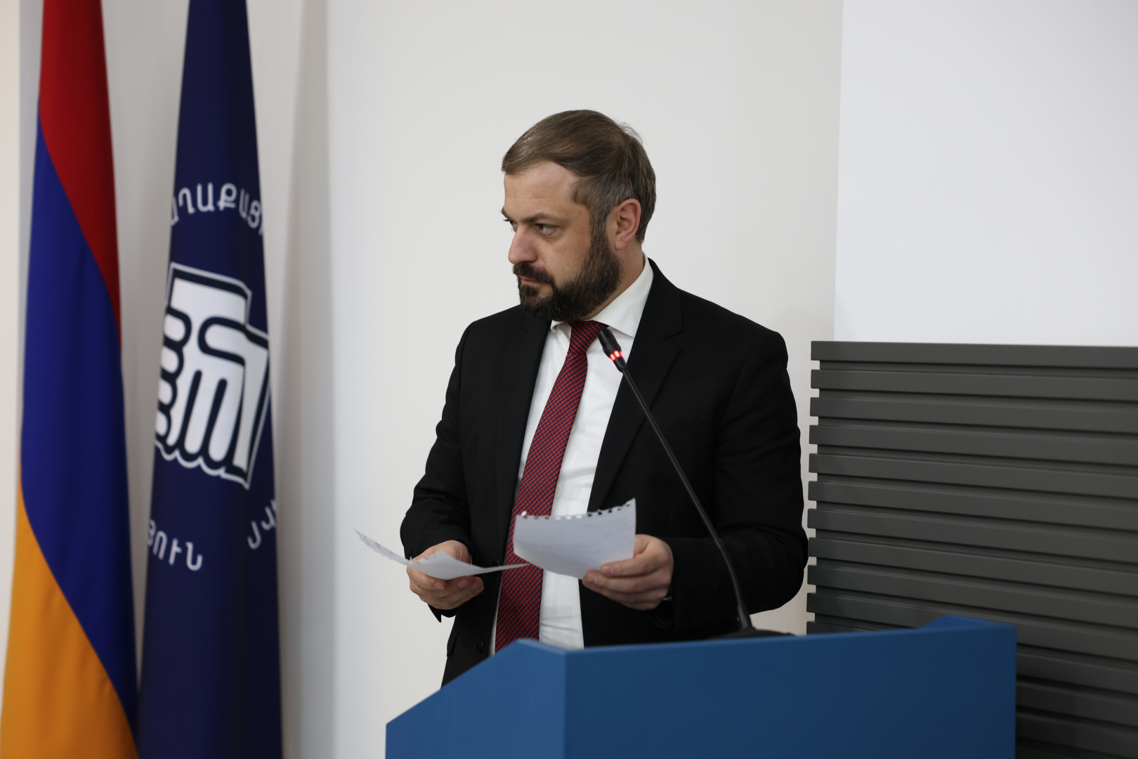 ba499e031e7ed57aadb5474ac57e6b01e35506b1.jpeg (1.23 MB)