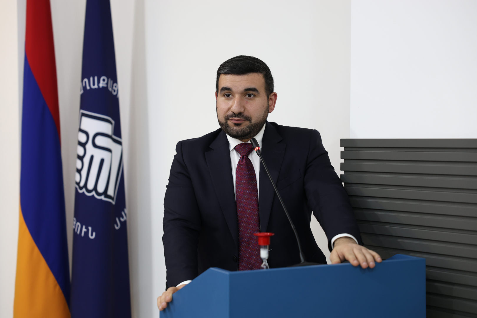 cbd7ff4ed5146e50c528f68d502b9b2cdd9f6019.jpeg (1.26 MB)