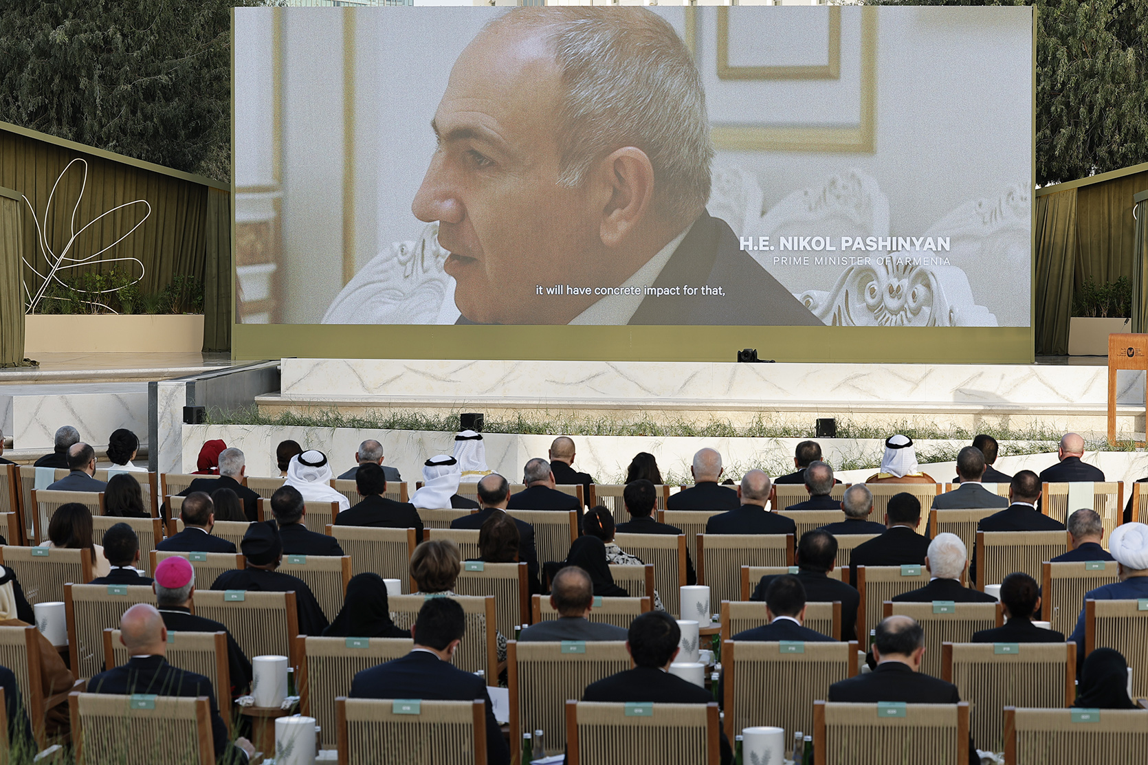 62894_b.jpg (969 KB)